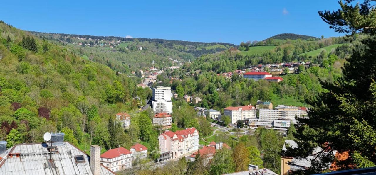 Hotel Panorama Яхимов Экстерьер фото