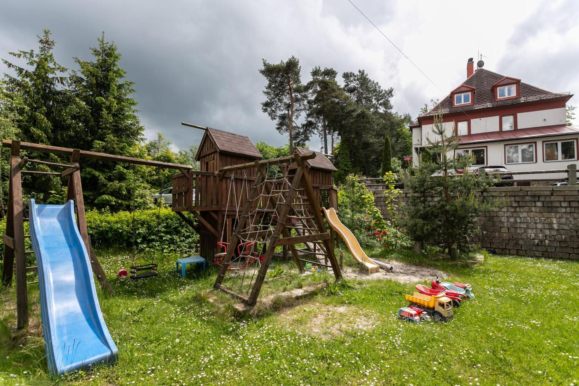 Hotel Panorama Яхимов Экстерьер фото