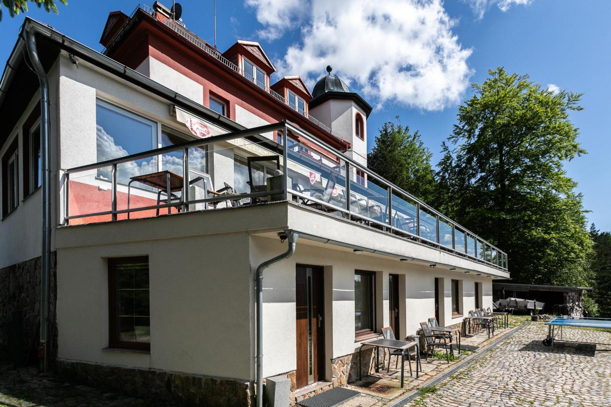 Hotel Panorama Яхимов Экстерьер фото