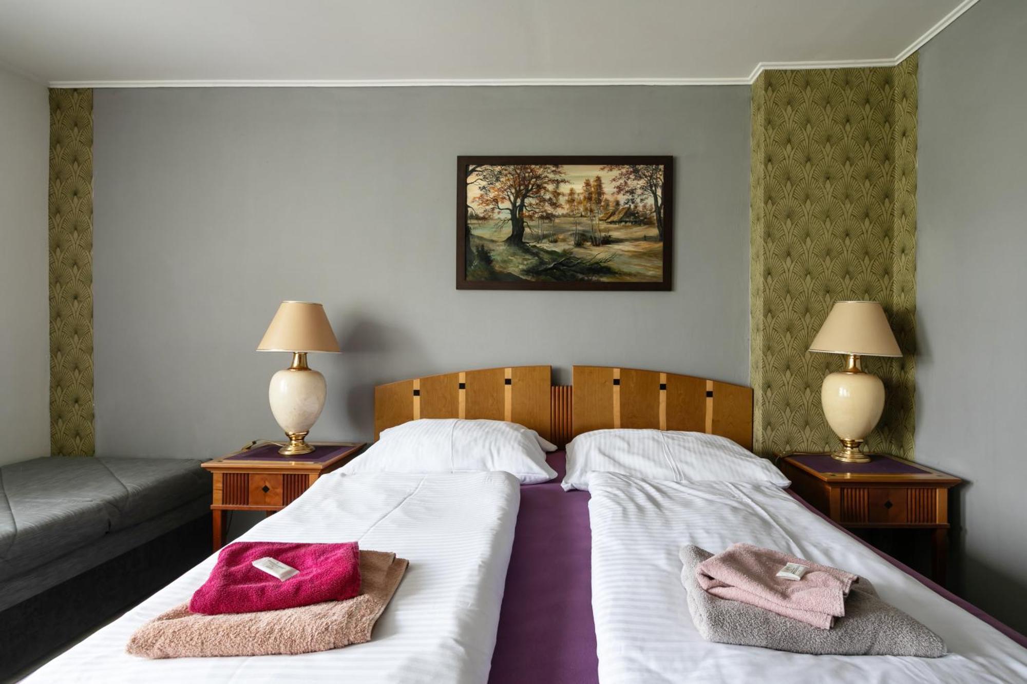 Hotel Panorama Яхимов Экстерьер фото