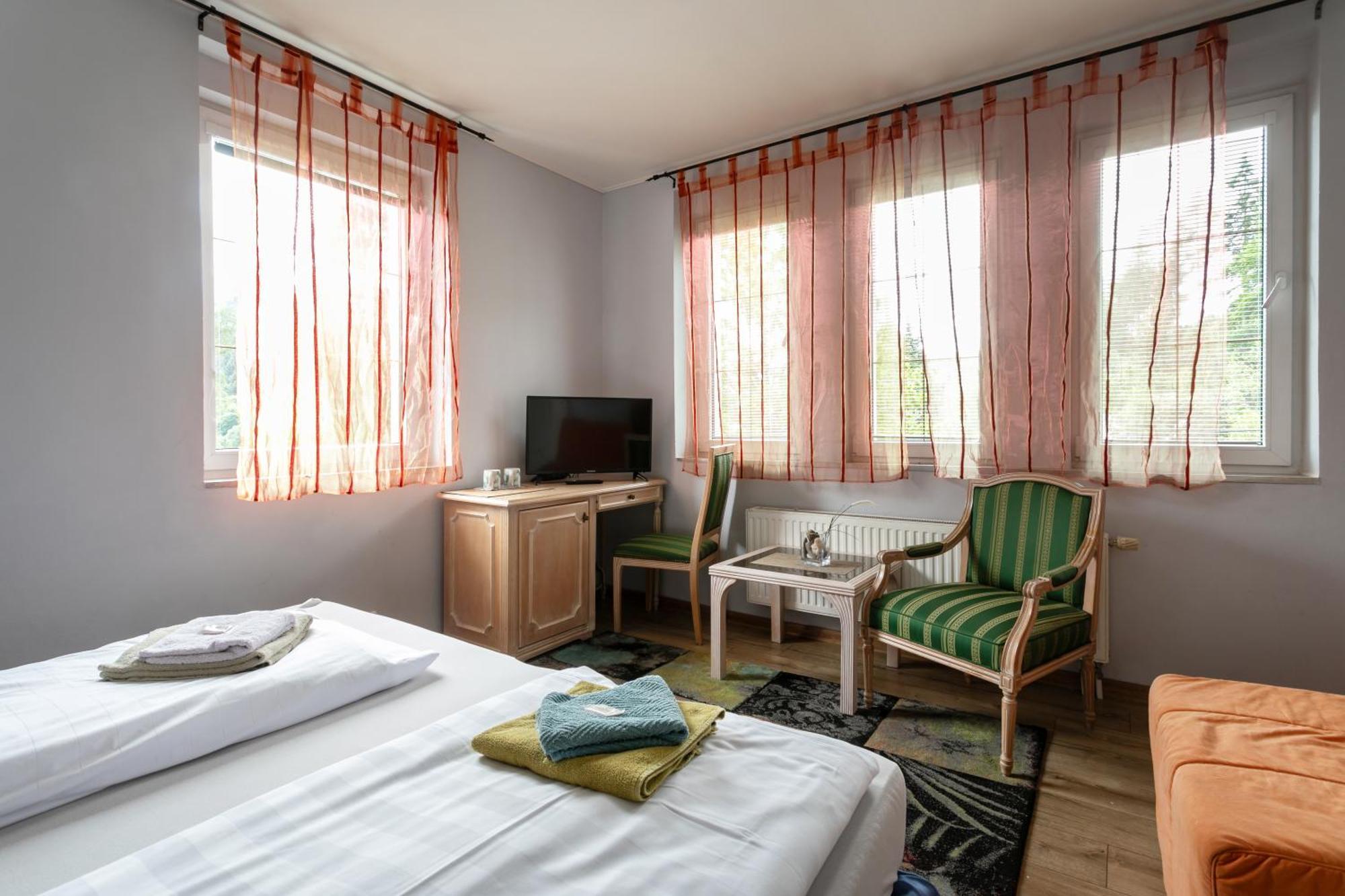 Hotel Panorama Яхимов Экстерьер фото